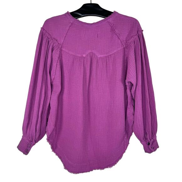 Free People Beach Day Magenta Frayed Hem Henley Pullover Top Oversized Small - Picture 3 of 11
